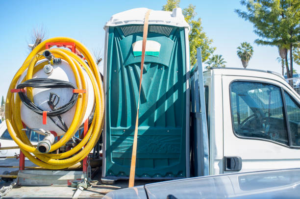 Best Porta potty delivery and setup  in Louise, TX