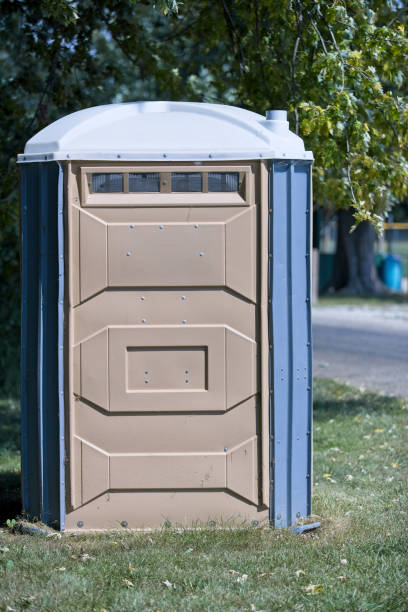Best Portable toilet rental cost  in Louise, TX